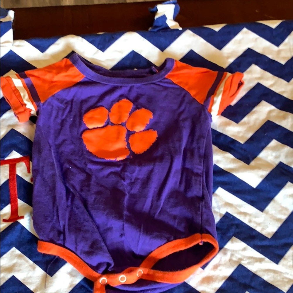 Clemson onsie 6-12 months